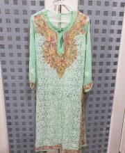 Lucknow Chikan kurti
