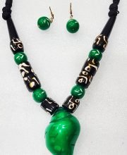 Forest Green and Midnight Black Wonderful Classy Stone Beads Necklace Set