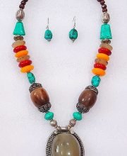 Multicolor Wonderful Classy Stone Beads Necklace Set with Round Pendant