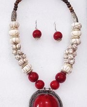 Multicolor Wonderful Classy Stone Beads Necklace Set with Round Pendant