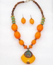 Gold Yellow Wonderful Classy Stone Beads Necklace Set with Nice Pendant