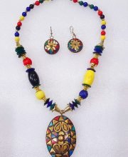 Bright Multicolor Wonderful Classy Beads Necklace Set with Round Pendant