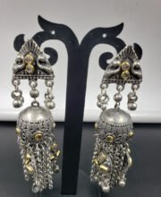 Black Metal Jhumka With Kundan Work