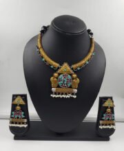 Gold Polish Necklace Set