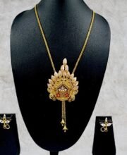 Gold Polish Shell Pendant With Ear-Ring