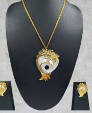 Gold Polish Necklace Set