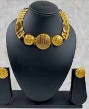 Gold Polish Neckalce Set