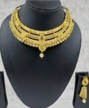 Gold Polish Necklace Set