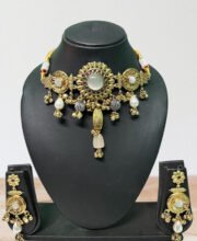 Gold Polish Kundan Necklace Set